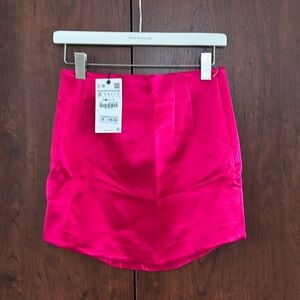 Zara NEW Hot Pink Satin Minisk